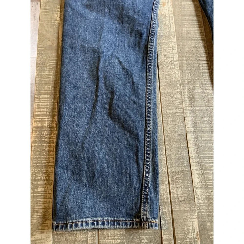 Levi's 505‎ 34x32 Medium Wash Classic Fit Straight Leg Blue Denim Jeans